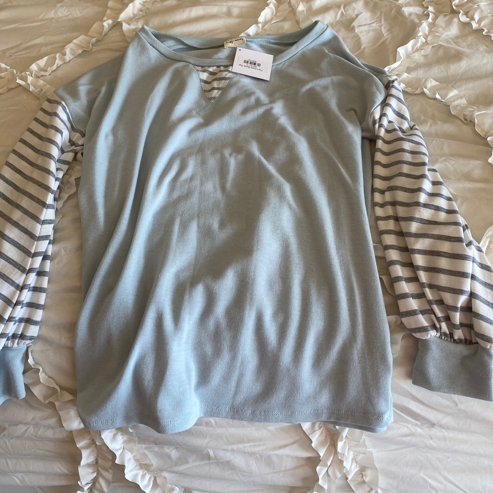 Light blue shirt- super soft xl